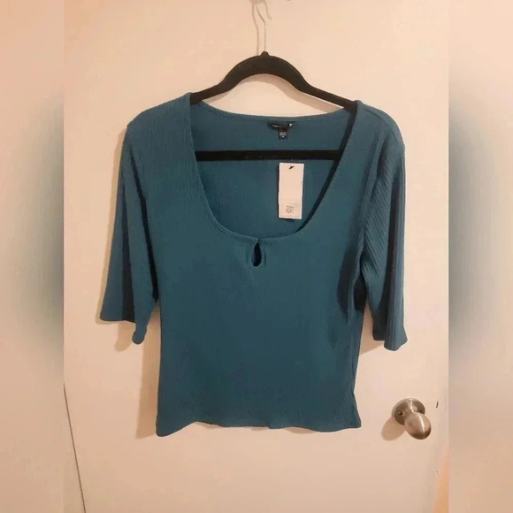 Guess | Tops | Guess Top Womens Xl Pull On Turquoise Nwt Y2k Half ...